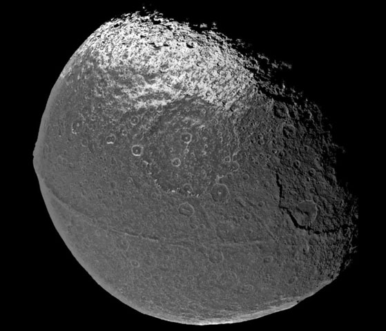 iapetus_cassini